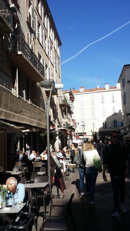Cannes Riviera Bagian luar foto